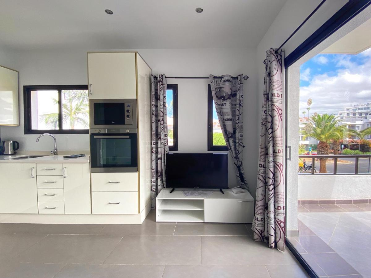 1 Bed Los Cristianos Near The Bus Station Арона Экстерьер фото