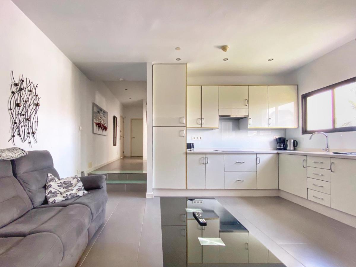 1 Bed Los Cristianos Near The Bus Station Арона Экстерьер фото