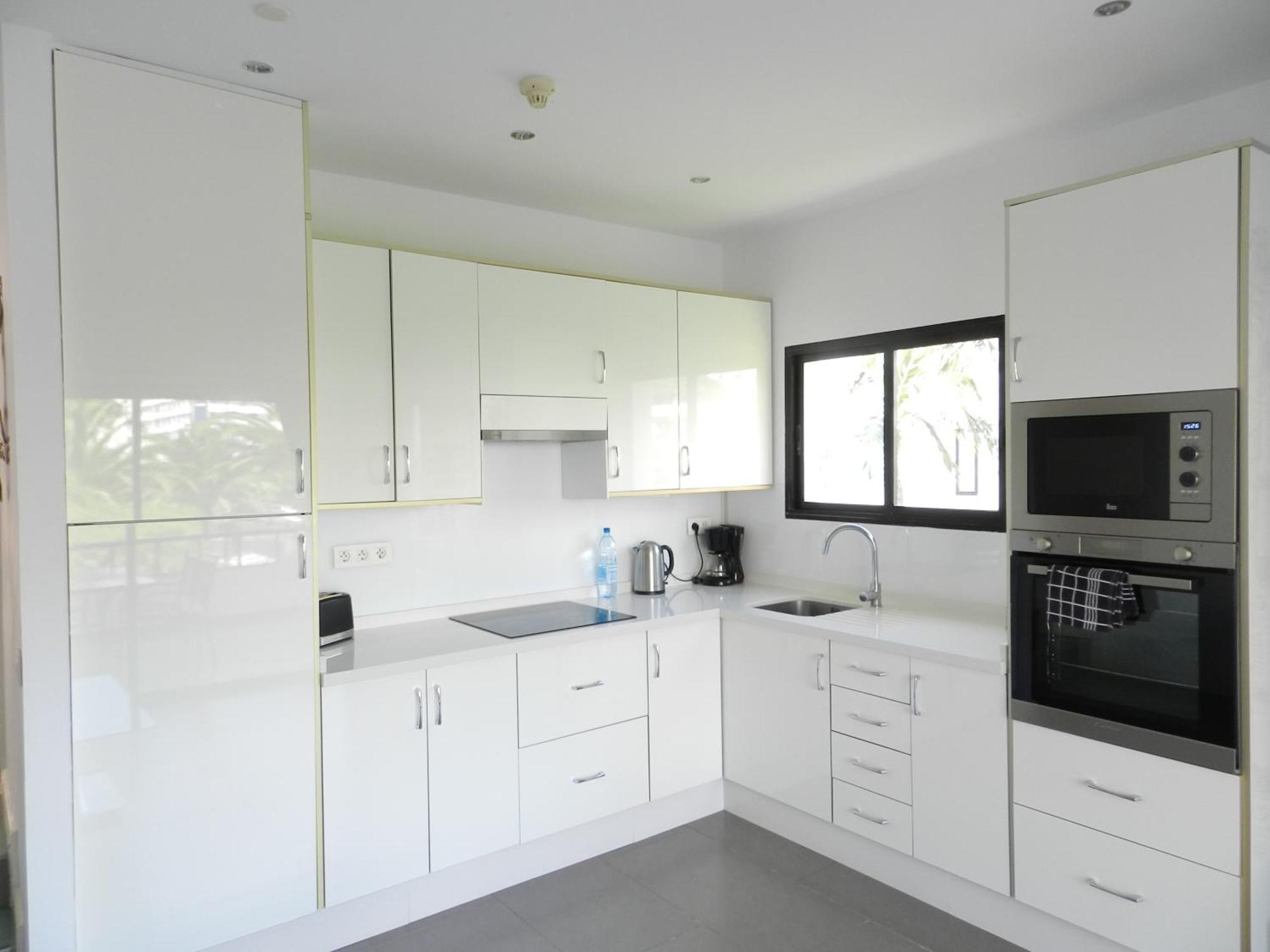 1 Bed Los Cristianos Near The Bus Station Арона Экстерьер фото
